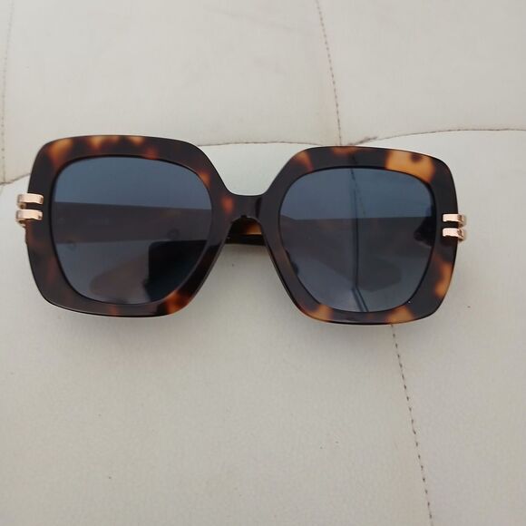 Tortoise Shell Square Sunglasses main image 4